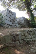 小浜城址天守へ